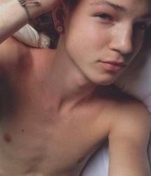 Boys shirtless 5bbf2365aac60.jpg