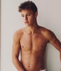 Boys shirtless 5bbf23baa113d.jpg