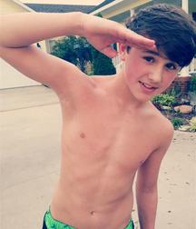 Boys shirtless 5bbf24e0c2680.jpg