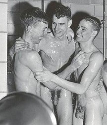 Boys,sauna,shower and locker room 5bce07db70183.jpg