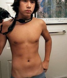 Shirtless young beauties 5bd0ca0282339.jpg