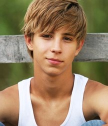 Cute boys  5bd79c4eb155b.jpg