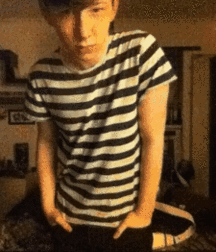 Animated boys. 5c063295121ad.gif