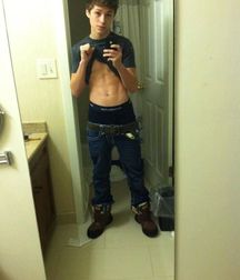 jeans 5c06cee39dc9b.jpg