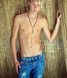 jeans 5c06cf260aecc.jpg
