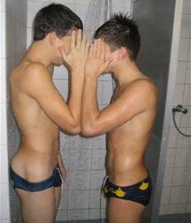 clean boys 5c1156b83a655.jpg