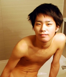 With or without clothes 5c1a330039714.jpg