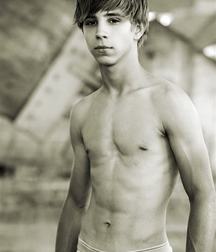 With or without clothes 5c1a35410c92b.jpg