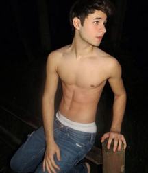 With or without clothes 5c1a355bd4803.jpg