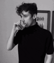 Troye Sivan 5c487c436b950.gif