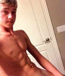 Twinks selfies 5c8cce981557d.jpg