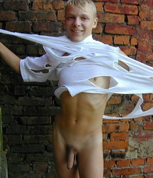 Young ,cute and hot 5cbe26e33d622.jpg