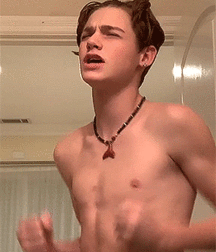 Serial gifer. A mix of animated twinks 5e0754293f8c4.gif