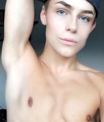 Pretty boy shirtless twinks 5e272a310981f.jpg
