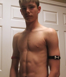 Skinny shirtless teen boys 5ee280644bf0b.jpg