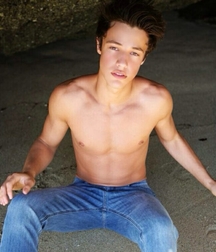 Skinny shirtless teen boys 5ee2807c4a52a.jpg