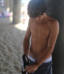 Skinny shirtless teen boys 5ee2808470d02.jpg