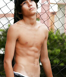Skinny shirtless teen boys 5ee2809ebaf59.jpg