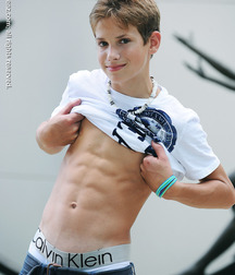 Skinny shirtless teen boys 5ee280a85786b.jpg