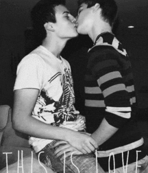 Boys, hugs and complicity gay tube 5fa846fc37655.gif