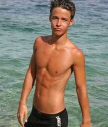 Youth portraits gay tube 5fd10dd8d39b3.jpg