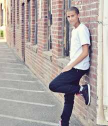Youth portraits gay tube 5fd10f95cafbb.jpg