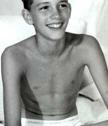 Youth portraits gay tube 5fd111170fbc6.jpg