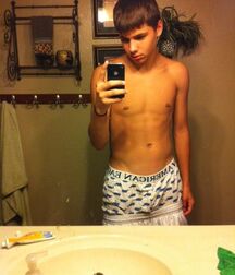 Cute boys porn, undies, etc... 61151f45c0504.jpg