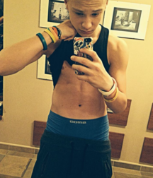 Cute boys porn, undies, etc... 61151f6270ba3.png