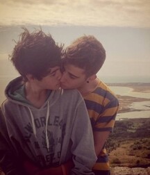 Boy routine twink tube 6188da98abf0a.jpg