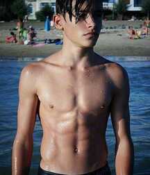Sexy boys 61ae47574a5f7.jpg