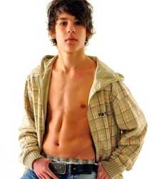 Sexy boys 61ae47993c76c.jpg