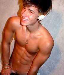 Sexy boys 61ae479b169f1.jpg