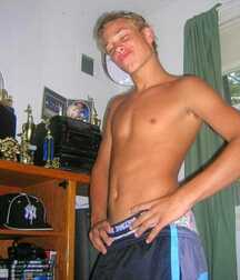 Sexy boys 61ae47a816b10.jpg