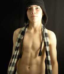 Sexy boys 61ae47ac3eee1.jpg