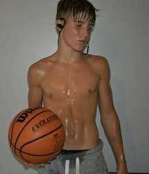 Sexy boys 61ae47b3af2c3.jpg