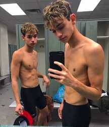 Absolutely delicious twink tube guys 61ebf02290940.jpg