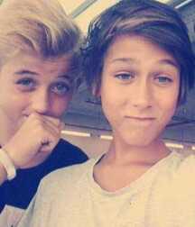 Cute twinks and hot gifs tube boys 61ed6cc71d4ee.jpg