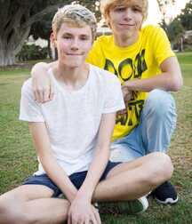 Cute twinks and hot gifs tube boys 61ed6ccb42155.jpg