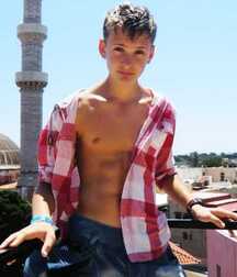 Cute twinks and hot gifs tube boys 61ed6cd124fe2.jpg
