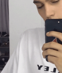 Cute twinks and hot gifs tube boys 61ed6e1672833.gif