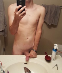 Twink  5d12345c6eb36.jpg