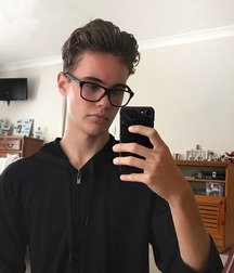Selfies 18 5b0e3421a883b.jpg