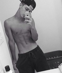 Selfies 19 5b1276d543743.jpg