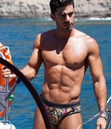 Strong and Muscular 9 5b21371575bc0.jpg