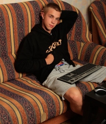 Andrew 5b5ee1c76972c.jpg
