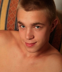 Andrew 5b5ee1fcb8d8e.jpg