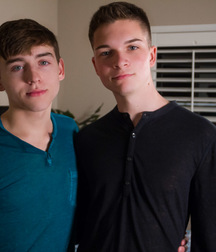 Taylor Coleman & Jack Philips 5c0ff22969ba5.jpg