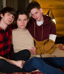 Taylor Coleman, Riley Finch & Caleb Gray  5c7170ec5f3c3.jpg