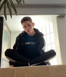 Riley Finch Gay Porn Star 618e57b6ee8e7.jpg